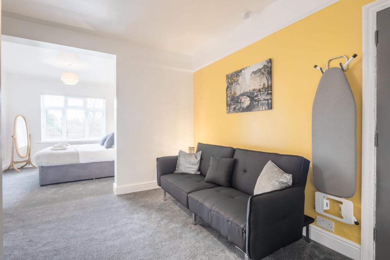 Private Room 5 With Kitchenette By Cb Stays No Minimum Stays CBG Exterior photo